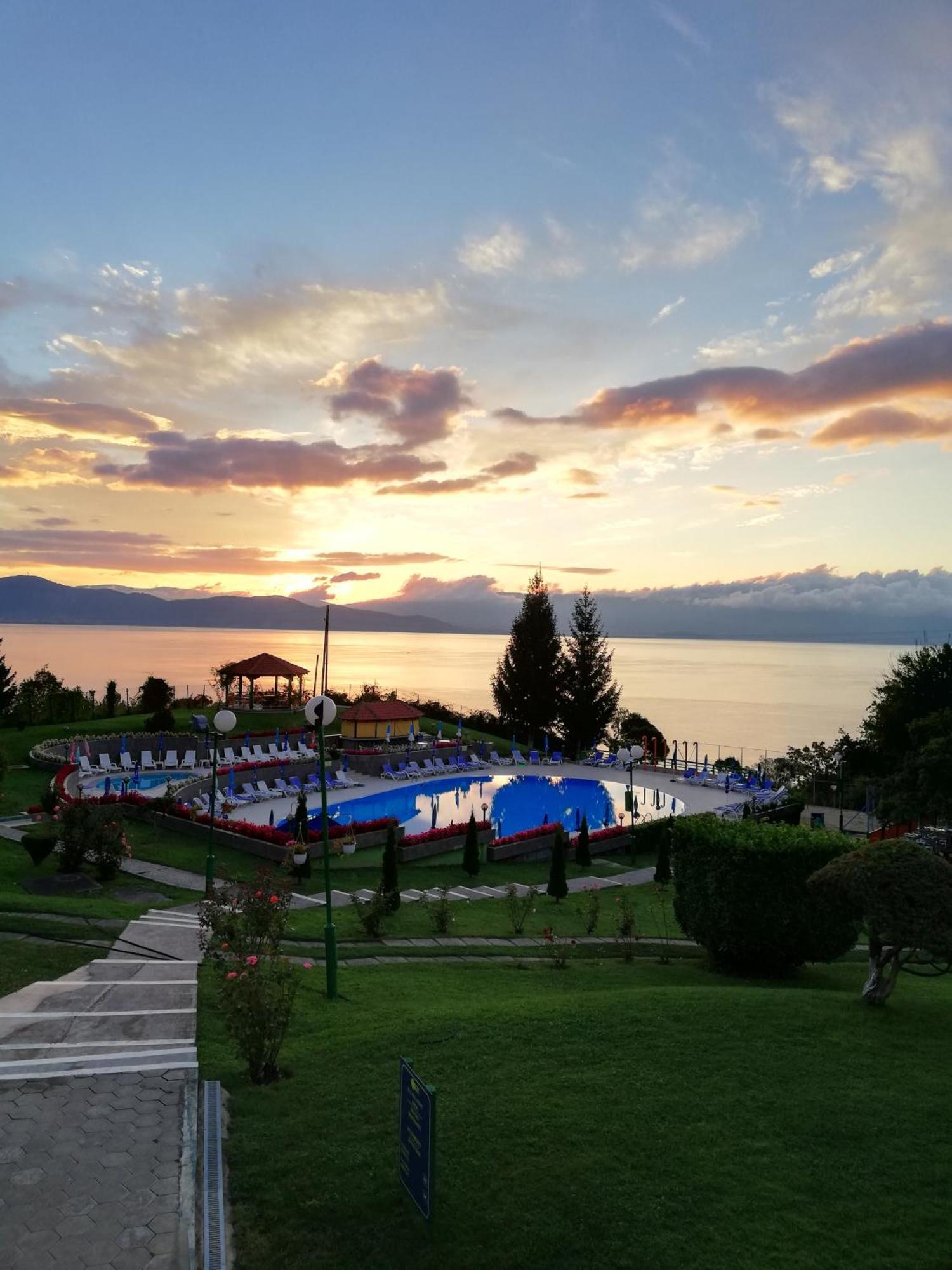 Hotel Makpetrol Struga Extérieur photo